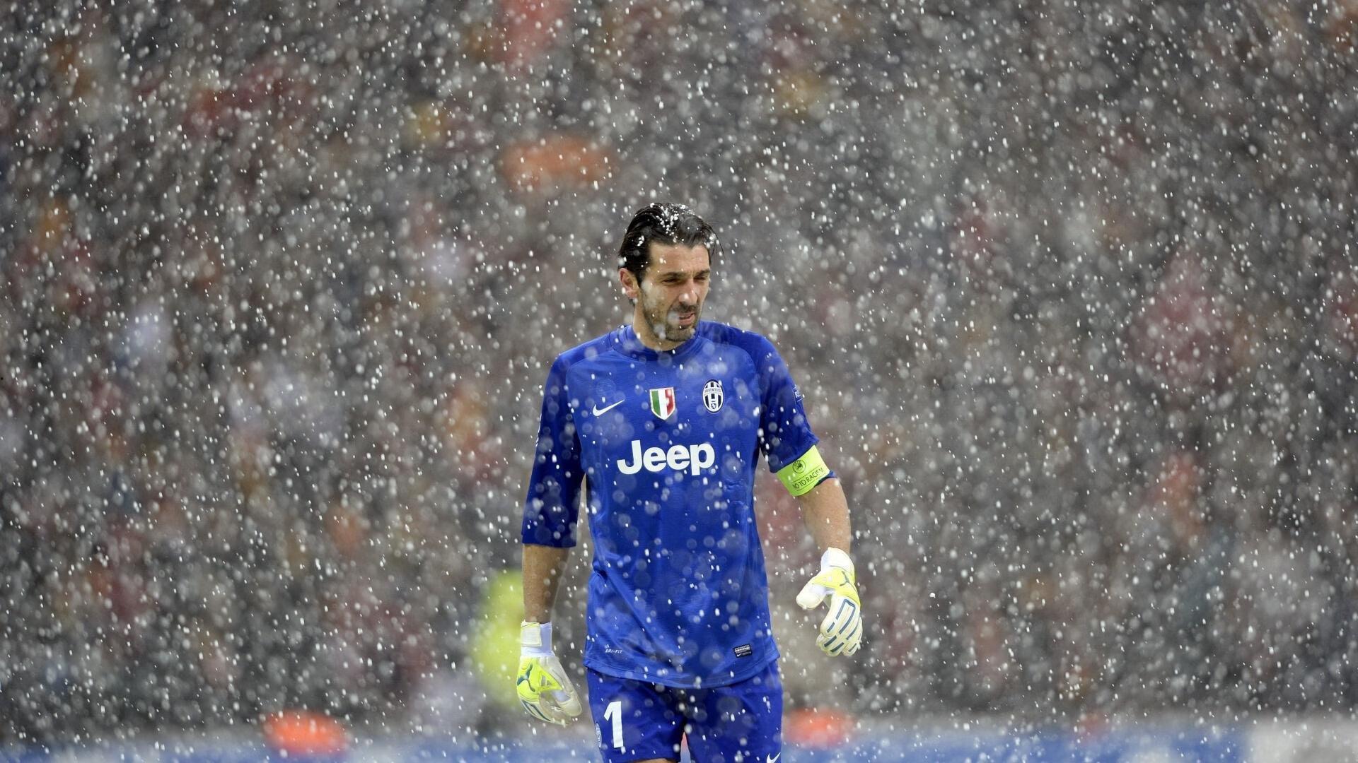 数据网站揭示詹姆斯东决统治力，9胜1负战绩背后，唯一失利竟成就传奇转折